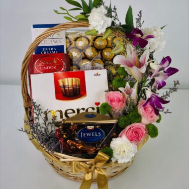 Fresh Flowers and Chocolates Arrangement in Basket